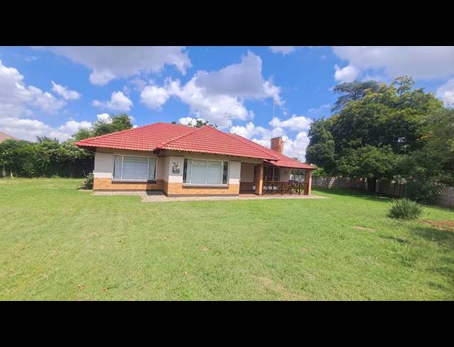 3 BEDROOM HOUSE FOR SALE IN THREE RIVERS